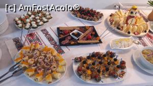 [P27] masa festiva- prima parte » foto by silvia tudoran
 - 
<span class="allrVoted glyphicon glyphicon-heart hidden" id="av928529"></span>
<a class="m-l-10 hidden" id="sv928529" onclick="voting_Foto_DelVot(,928529,23196)" role="button">șterge vot <span class="glyphicon glyphicon-remove"></span></a>
<a id="v9928529" class=" c-red"  onclick="voting_Foto_SetVot(928529)" role="button"><span class="glyphicon glyphicon-heart-empty"></span> <b>LIKE</b> = Votează poza</a> <img class="hidden"  id="f928529W9" src="/imagini/loader.gif" border="0" /><span class="AjErrMes hidden" id="e928529ErM"></span>