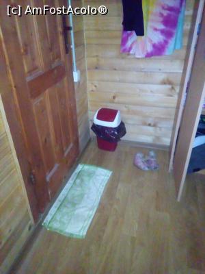 [P26] Elga's punk rock, la intrare în Vama Veche, pe dreapta, de prin camera noastră.  » foto by danaeldreny*
 - 
<span class="allrVoted glyphicon glyphicon-heart hidden" id="av928109"></span>
<a class="m-l-10 hidden" id="sv928109" onclick="voting_Foto_DelVot(,928109,23199)" role="button">șterge vot <span class="glyphicon glyphicon-remove"></span></a>
<a id="v9928109" class=" c-red"  onclick="voting_Foto_SetVot(928109)" role="button"><span class="glyphicon glyphicon-heart-empty"></span> <b>LIKE</b> = Votează poza</a> <img class="hidden"  id="f928109W9" src="/imagini/loader.gif" border="0" /><span class="AjErrMes hidden" id="e928109ErM"></span>