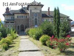 [P09] Pe Valea Tarcăului - Școala gimnazială "Iulia Hălăucescu" din Tarcău. » foto by iulianic
 - 
<span class="allrVoted glyphicon glyphicon-heart hidden" id="av1182822"></span>
<a class="m-l-10 hidden" id="sv1182822" onclick="voting_Foto_DelVot(,1182822,23204)" role="button">șterge vot <span class="glyphicon glyphicon-remove"></span></a>
<a id="v91182822" class=" c-red"  onclick="voting_Foto_SetVot(1182822)" role="button"><span class="glyphicon glyphicon-heart-empty"></span> <b>LIKE</b> = Votează poza</a> <img class="hidden"  id="f1182822W9" src="/imagini/loader.gif" border="0" /><span class="AjErrMes hidden" id="e1182822ErM"></span>
