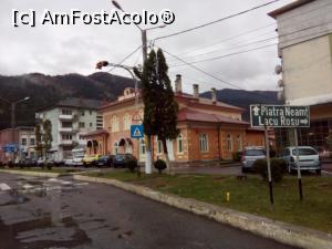 [P13] Oraș Bicaz, pe Bistrița, Muzeul de Istorie, în centru.  » foto by danaeldreny*
 - 
<span class="allrVoted glyphicon glyphicon-heart hidden" id="av928261"></span>
<a class="m-l-10 hidden" id="sv928261" onclick="voting_Foto_DelVot(,928261,23204)" role="button">șterge vot <span class="glyphicon glyphicon-remove"></span></a>
<a id="v9928261" class=" c-red"  onclick="voting_Foto_SetVot(928261)" role="button"><span class="glyphicon glyphicon-heart-empty"></span> <b>LIKE</b> = Votează poza</a> <img class="hidden"  id="f928261W9" src="/imagini/loader.gif" border="0" /><span class="AjErrMes hidden" id="e928261ErM"></span>