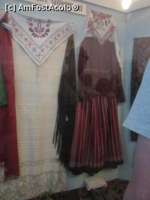 [P06] Costum popular găgăuz » foto by Michi
 - 
<span class="allrVoted glyphicon glyphicon-heart hidden" id="av928385"></span>
<a class="m-l-10 hidden" id="sv928385" onclick="voting_Foto_DelVot(,928385,23208)" role="button">șterge vot <span class="glyphicon glyphicon-remove"></span></a>
<a id="v9928385" class=" c-red"  onclick="voting_Foto_SetVot(928385)" role="button"><span class="glyphicon glyphicon-heart-empty"></span> <b>LIKE</b> = Votează poza</a> <img class="hidden"  id="f928385W9" src="/imagini/loader.gif" border="0" /><span class="AjErrMes hidden" id="e928385ErM"></span>