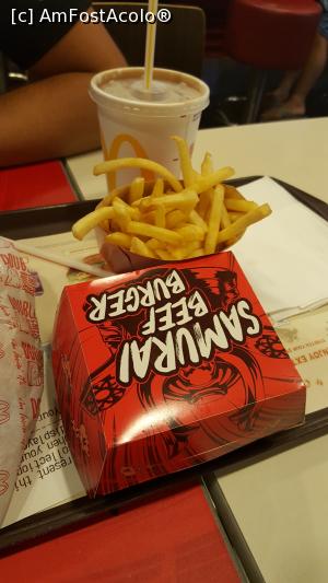 [P09] McDonald's - Samurai Burger » foto by r-Uca
 - 
<span class="allrVoted glyphicon glyphicon-heart hidden" id="av973246"></span>
<a class="m-l-10 hidden" id="sv973246" onclick="voting_Foto_DelVot(,973246,23214)" role="button">șterge vot <span class="glyphicon glyphicon-remove"></span></a>
<a id="v9973246" class=" c-red"  onclick="voting_Foto_SetVot(973246)" role="button"><span class="glyphicon glyphicon-heart-empty"></span> <b>LIKE</b> = Votează poza</a> <img class="hidden"  id="f973246W9" src="/imagini/loader.gif" border="0" /><span class="AjErrMes hidden" id="e973246ErM"></span>