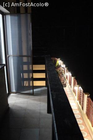 [P14] Moieciu, Pensiunea Ayana Chic Villa, Balconul, se vede un pic și curtea frumos luminată » foto by mprofeanu
 - 
<span class="allrVoted glyphicon glyphicon-heart hidden" id="av930426"></span>
<a class="m-l-10 hidden" id="sv930426" onclick="voting_Foto_DelVot(,930426,23230)" role="button">șterge vot <span class="glyphicon glyphicon-remove"></span></a>
<a id="v9930426" class=" c-red"  onclick="voting_Foto_SetVot(930426)" role="button"><span class="glyphicon glyphicon-heart-empty"></span> <b>LIKE</b> = Votează poza</a> <img class="hidden"  id="f930426W9" src="/imagini/loader.gif" border="0" /><span class="AjErrMes hidden" id="e930426ErM"></span>