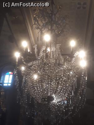 [P12] un superb candelabru aflat in biserca » foto by adrianbogdan
 - 
<span class="allrVoted glyphicon glyphicon-heart hidden" id="av1147391"></span>
<a class="m-l-10 hidden" id="sv1147391" onclick="voting_Foto_DelVot(,1147391,23242)" role="button">șterge vot <span class="glyphicon glyphicon-remove"></span></a>
<a id="v91147391" class=" c-red"  onclick="voting_Foto_SetVot(1147391)" role="button"><span class="glyphicon glyphicon-heart-empty"></span> <b>LIKE</b> = Votează poza</a> <img class="hidden"  id="f1147391W9" src="/imagini/loader.gif" border="0" /><span class="AjErrMes hidden" id="e1147391ErM"></span>