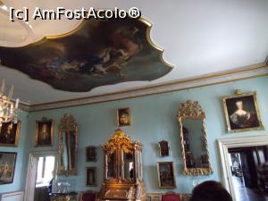 [P18] Rosenborg Slot, Copenhaga. Salonul ”La Rose” » foto by mihaelavoicu
 - 
<span class="allrVoted glyphicon glyphicon-heart hidden" id="av1149901"></span>
<a class="m-l-10 hidden" id="sv1149901" onclick="voting_Foto_DelVot(,1149901,23248)" role="button">șterge vot <span class="glyphicon glyphicon-remove"></span></a>
<a id="v91149901" class=" c-red"  onclick="voting_Foto_SetVot(1149901)" role="button"><span class="glyphicon glyphicon-heart-empty"></span> <b>LIKE</b> = Votează poza</a> <img class="hidden"  id="f1149901W9" src="/imagini/loader.gif" border="0" /><span class="AjErrMes hidden" id="e1149901ErM"></span>