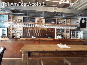 [P17] Black Isle Bar&Rooms - barul era si pe post de receptie. Aici am facut check-in-ul si check-out-ul.  » foto by Aurici
 - 
<span class="allrVoted glyphicon glyphicon-heart hidden" id="av932741"></span>
<a class="m-l-10 hidden" id="sv932741" onclick="voting_Foto_DelVot(,932741,23253)" role="button">șterge vot <span class="glyphicon glyphicon-remove"></span></a>
<a id="v9932741" class=" c-red"  onclick="voting_Foto_SetVot(932741)" role="button"><span class="glyphicon glyphicon-heart-empty"></span> <b>LIKE</b> = Votează poza</a> <img class="hidden"  id="f932741W9" src="/imagini/loader.gif" border="0" /><span class="AjErrMes hidden" id="e932741ErM"></span>