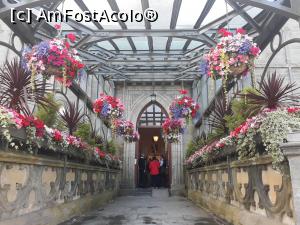 [P46] Intrare la Castelul Inveraray.  » foto by Aurici
 - 
<span class="allrVoted glyphicon glyphicon-heart hidden" id="av932993"></span>
<a class="m-l-10 hidden" id="sv932993" onclick="voting_Foto_DelVot(,932993,23255)" role="button">șterge vot <span class="glyphicon glyphicon-remove"></span></a>
<a id="v9932993" class=" c-red"  onclick="voting_Foto_SetVot(932993)" role="button"><span class="glyphicon glyphicon-heart-empty"></span> <b>LIKE</b> = Votează poza</a> <img class="hidden"  id="f932993W9" src="/imagini/loader.gif" border="0" /><span class="AjErrMes hidden" id="e932993ErM"></span>