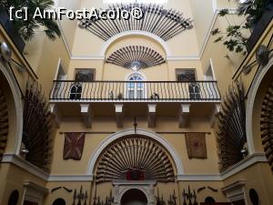 [P52] Castelul Inveraray - Sala armelor.  » foto by Aurici
 - 
<span class="allrVoted glyphicon glyphicon-heart hidden" id="av932999"></span>
<a class="m-l-10 hidden" id="sv932999" onclick="voting_Foto_DelVot(,932999,23255)" role="button">șterge vot <span class="glyphicon glyphicon-remove"></span></a>
<a id="v9932999" class=" c-red"  onclick="voting_Foto_SetVot(932999)" role="button"><span class="glyphicon glyphicon-heart-empty"></span> <b>LIKE</b> = Votează poza</a> <img class="hidden"  id="f932999W9" src="/imagini/loader.gif" border="0" /><span class="AjErrMes hidden" id="e932999ErM"></span>