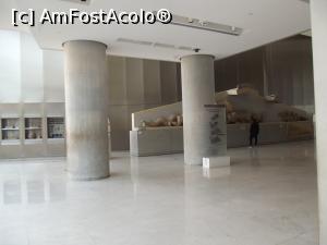 [P23] O poză făcută pe ascuns la galeria perioadei arhaice » foto by irinad
 - 
<span class="allrVoted glyphicon glyphicon-heart hidden" id="av935113"></span>
<a class="m-l-10 hidden" id="sv935113" onclick="voting_Foto_DelVot(,935113,23284)" role="button">șterge vot <span class="glyphicon glyphicon-remove"></span></a>
<a id="v9935113" class=" c-red"  onclick="voting_Foto_SetVot(935113)" role="button"><span class="glyphicon glyphicon-heart-empty"></span> <b>LIKE</b> = Votează poza</a> <img class="hidden"  id="f935113W9" src="/imagini/loader.gif" border="0" /><span class="AjErrMes hidden" id="e935113ErM"></span>