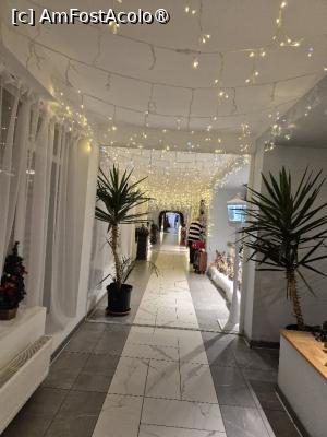 [P10] Holul care face legătura cu hotelul din mijloc » foto by adrianaglogo
 - 
<span class="allrVoted glyphicon glyphicon-heart hidden" id="av1515764"></span>
<a class="m-l-10 hidden" id="sv1515764" onclick="voting_Foto_DelVot(,1515764,23291)" role="button">șterge vot <span class="glyphicon glyphicon-remove"></span></a>
<a id="v91515764" class=" c-red"  onclick="voting_Foto_SetVot(1515764)" role="button"><span class="glyphicon glyphicon-heart-empty"></span> <b>LIKE</b> = Votează poza</a> <img class="hidden"  id="f1515764W9" src="/imagini/loader.gif" border="0" /><span class="AjErrMes hidden" id="e1515764ErM"></span>