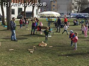 [P16] Kufstein - Targul de Paste, si inca ce se mai distreaza copiii » foto by mishu
 - 
<span class="allrVoted glyphicon glyphicon-heart hidden" id="av955463"></span>
<a class="m-l-10 hidden" id="sv955463" onclick="voting_Foto_DelVot(,955463,23293)" role="button">șterge vot <span class="glyphicon glyphicon-remove"></span></a>
<a id="v9955463" class=" c-red"  onclick="voting_Foto_SetVot(955463)" role="button"><span class="glyphicon glyphicon-heart-empty"></span> <b>LIKE</b> = Votează poza</a> <img class="hidden"  id="f955463W9" src="/imagini/loader.gif" border="0" /><span class="AjErrMes hidden" id="e955463ErM"></span>