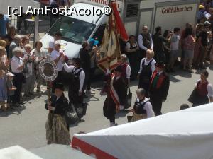 [P16] Kaiserfest - Innsbruck este zona reprezentata de ei » foto by mishu
 - 
<span class="allrVoted glyphicon glyphicon-heart hidden" id="av981193"></span>
<a class="m-l-10 hidden" id="sv981193" onclick="voting_Foto_DelVot(,981193,23293)" role="button">șterge vot <span class="glyphicon glyphicon-remove"></span></a>
<a id="v9981193" class=" c-red"  onclick="voting_Foto_SetVot(981193)" role="button"><span class="glyphicon glyphicon-heart-empty"></span> <b>LIKE</b> = Votează poza</a> <img class="hidden"  id="f981193W9" src="/imagini/loader.gif" border="0" /><span class="AjErrMes hidden" id="e981193ErM"></span>