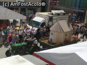 [P22] Kaiserfest - Si un alt car alegoric » foto by mishu
 - 
<span class="allrVoted glyphicon glyphicon-heart hidden" id="av981199"></span>
<a class="m-l-10 hidden" id="sv981199" onclick="voting_Foto_DelVot(,981199,23293)" role="button">șterge vot <span class="glyphicon glyphicon-remove"></span></a>
<a id="v9981199" class=" c-red"  onclick="voting_Foto_SetVot(981199)" role="button"><span class="glyphicon glyphicon-heart-empty"></span> <b>LIKE</b> = Votează poza</a> <img class="hidden"  id="f981199W9" src="/imagini/loader.gif" border="0" /><span class="AjErrMes hidden" id="e981199ErM"></span>