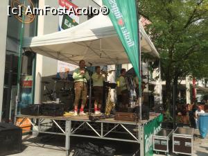 [P42] Kaiserfest - Alta zona, alta scena, aceeasi distractie » foto by mishu
 - 
<span class="allrVoted glyphicon glyphicon-heart hidden" id="av981219"></span>
<a class="m-l-10 hidden" id="sv981219" onclick="voting_Foto_DelVot(,981219,23293)" role="button">șterge vot <span class="glyphicon glyphicon-remove"></span></a>
<a id="v9981219" class=" c-red"  onclick="voting_Foto_SetVot(981219)" role="button"><span class="glyphicon glyphicon-heart-empty"></span> <b>LIKE</b> = Votează poza</a> <img class="hidden"  id="f981219W9" src="/imagini/loader.gif" border="0" /><span class="AjErrMes hidden" id="e981219ErM"></span>