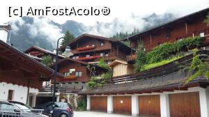 [P10] Flori şi verdeaţă în satul alpin Alpbach, Tirol, Austria.  » foto by traian.leuca †
 - 
<span class="allrVoted glyphicon glyphicon-heart hidden" id="av935764"></span>
<a class="m-l-10 hidden" id="sv935764" onclick="voting_Foto_DelVot(,935764,23296)" role="button">șterge vot <span class="glyphicon glyphicon-remove"></span></a>
<a id="v9935764" class=" c-red"  onclick="voting_Foto_SetVot(935764)" role="button"><span class="glyphicon glyphicon-heart-empty"></span> <b>LIKE</b> = Votează poza</a> <img class="hidden"  id="f935764W9" src="/imagini/loader.gif" border="0" /><span class="AjErrMes hidden" id="e935764ErM"></span>