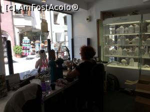 [P55] Rattenberg - Universul sticlei - o meseriasa la lucru » foto by mishu
 - 
<span class="allrVoted glyphicon glyphicon-heart hidden" id="av1021248"></span>
<a class="m-l-10 hidden" id="sv1021248" onclick="voting_Foto_DelVot(,1021248,23296)" role="button">șterge vot <span class="glyphicon glyphicon-remove"></span></a>
<a id="v91021248" class=" c-red"  onclick="voting_Foto_SetVot(1021248)" role="button"><span class="glyphicon glyphicon-heart-empty"></span> <b>LIKE</b> = Votează poza</a> <img class="hidden"  id="f1021248W9" src="/imagini/loader.gif" border="0" /><span class="AjErrMes hidden" id="e1021248ErM"></span>