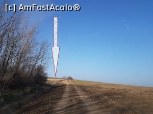 [P02] Pe drumul agricol, către fostul mausoleu de la Racovițeni. » foto by Floryn81
 - 
<span class="allrVoted glyphicon glyphicon-heart hidden" id="av1220869"></span>
<a class="m-l-10 hidden" id="sv1220869" onclick="voting_Foto_DelVot(,1220869,23320)" role="button">șterge vot <span class="glyphicon glyphicon-remove"></span></a>
<a id="v91220869" class=" c-red"  onclick="voting_Foto_SetVot(1220869)" role="button"><span class="glyphicon glyphicon-heart-empty"></span> <b>LIKE</b> = Votează poza</a> <img class="hidden"  id="f1220869W9" src="/imagini/loader.gif" border="0" /><span class="AjErrMes hidden" id="e1220869ErM"></span>