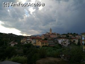 [P25] Vedere spre biserică (seara)  » foto by crismis
 - 
<span class="allrVoted glyphicon glyphicon-heart hidden" id="av937234"></span>
<a class="m-l-10 hidden" id="sv937234" onclick="voting_Foto_DelVot(,937234,23332)" role="button">șterge vot <span class="glyphicon glyphicon-remove"></span></a>
<a id="v9937234" class=" c-red"  onclick="voting_Foto_SetVot(937234)" role="button"><span class="glyphicon glyphicon-heart-empty"></span> <b>LIKE</b> = Votează poza</a> <img class="hidden"  id="f937234W9" src="/imagini/loader.gif" border="0" /><span class="AjErrMes hidden" id="e937234ErM"></span>