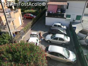 [P26] Parcarea din fața vilei » foto by crismis
 - 
<span class="allrVoted glyphicon glyphicon-heart hidden" id="av937235"></span>
<a class="m-l-10 hidden" id="sv937235" onclick="voting_Foto_DelVot(,937235,23332)" role="button">șterge vot <span class="glyphicon glyphicon-remove"></span></a>
<a id="v9937235" class=" c-red"  onclick="voting_Foto_SetVot(937235)" role="button"><span class="glyphicon glyphicon-heart-empty"></span> <b>LIKE</b> = Votează poza</a> <img class="hidden"  id="f937235W9" src="/imagini/loader.gif" border="0" /><span class="AjErrMes hidden" id="e937235ErM"></span>
