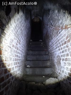 [P16] Un traseu îngust și întunecos. » foto by tata123 🔱
 - 
<span class="allrVoted glyphicon glyphicon-heart hidden" id="av1304898"></span>
<a class="m-l-10 hidden" id="sv1304898" onclick="voting_Foto_DelVot(,1304898,23340)" role="button">șterge vot <span class="glyphicon glyphicon-remove"></span></a>
<a id="v91304898" class=" c-red"  onclick="voting_Foto_SetVot(1304898)" role="button"><span class="glyphicon glyphicon-heart-empty"></span> <b>LIKE</b> = Votează poza</a> <img class="hidden"  id="f1304898W9" src="/imagini/loader.gif" border="0" /><span class="AjErrMes hidden" id="e1304898ErM"></span>