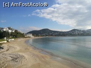 [P03] Plaja publică din Vouliagmeni » foto by crismis
 - 
<span class="allrVoted glyphicon glyphicon-heart hidden" id="av952535"></span>
<a class="m-l-10 hidden" id="sv952535" onclick="voting_Foto_DelVot(,952535,23346)" role="button">șterge vot <span class="glyphicon glyphicon-remove"></span></a>
<a id="v9952535" class=" c-red"  onclick="voting_Foto_SetVot(952535)" role="button"><span class="glyphicon glyphicon-heart-empty"></span> <b>LIKE</b> = Votează poza</a> <img class="hidden"  id="f952535W9" src="/imagini/loader.gif" border="0" /><span class="AjErrMes hidden" id="e952535ErM"></span>