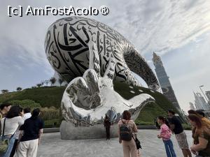 [P06] Museum of the Future Dubai,monumentul libertății din fața muzeului » foto by AZE
 - 
<span class="allrVoted glyphicon glyphicon-heart hidden" id="av1486823"></span>
<a class="m-l-10 hidden" id="sv1486823" onclick="voting_Foto_DelVot(,1486823,23380)" role="button">șterge vot <span class="glyphicon glyphicon-remove"></span></a>
<a id="v91486823" class=" c-red"  onclick="voting_Foto_SetVot(1486823)" role="button"><span class="glyphicon glyphicon-heart-empty"></span> <b>LIKE</b> = Votează poza</a> <img class="hidden"  id="f1486823W9" src="/imagini/loader.gif" border="0" /><span class="AjErrMes hidden" id="e1486823ErM"></span>