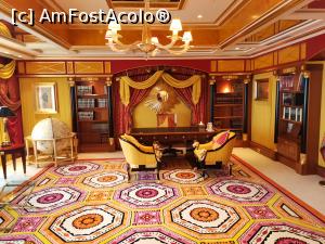 [P07] Inside BurjAl Arab » foto by Alfacorleone
 - 
<span class="allrVoted glyphicon glyphicon-heart hidden" id="av1361099"></span>
<a class="m-l-10 hidden" id="sv1361099" onclick="voting_Foto_DelVot(,1361099,23380)" role="button">șterge vot <span class="glyphicon glyphicon-remove"></span></a>
<a id="v91361099" class=" c-red"  onclick="voting_Foto_SetVot(1361099)" role="button"><span class="glyphicon glyphicon-heart-empty"></span> <b>LIKE</b> = Votează poza</a> <img class="hidden"  id="f1361099W9" src="/imagini/loader.gif" border="0" /><span class="AjErrMes hidden" id="e1361099ErM"></span>