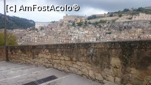 [P33] Frumusetea treptelor - Modica » foto by mecut
 - 
<span class="allrVoted glyphicon glyphicon-heart hidden" id="av941553"></span>
<a class="m-l-10 hidden" id="sv941553" onclick="voting_Foto_DelVot(,941553,23381)" role="button">șterge vot <span class="glyphicon glyphicon-remove"></span></a>
<a id="v9941553" class=" c-red"  onclick="voting_Foto_SetVot(941553)" role="button"><span class="glyphicon glyphicon-heart-empty"></span> <b>LIKE</b> = Votează poza</a> <img class="hidden"  id="f941553W9" src="/imagini/loader.gif" border="0" /><span class="AjErrMes hidden" id="e941553ErM"></span>