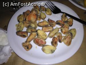 [P26] Taverna Ellados Gefsis - midiile prăjite » foto by Carmen Ion
 - 
<span class="allrVoted glyphicon glyphicon-heart hidden" id="av1143979"></span>
<a class="m-l-10 hidden" id="sv1143979" onclick="voting_Foto_DelVot(,1143979,23402)" role="button">șterge vot <span class="glyphicon glyphicon-remove"></span></a>
<a id="v91143979" class=" c-red"  onclick="voting_Foto_SetVot(1143979)" role="button"><span class="glyphicon glyphicon-heart-empty"></span> <b>LIKE</b> = Votează poza</a> <img class="hidden"  id="f1143979W9" src="/imagini/loader.gif" border="0" /><span class="AjErrMes hidden" id="e1143979ErM"></span>