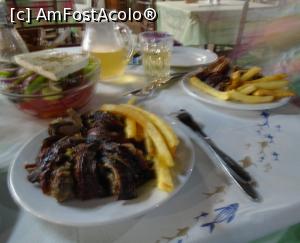[P06] 40 Platania Grill - comanda noastră » foto by Carmen Ion
 - 
<span class="allrVoted glyphicon glyphicon-heart hidden" id="av1143959"></span>
<a class="m-l-10 hidden" id="sv1143959" onclick="voting_Foto_DelVot(,1143959,23402)" role="button">șterge vot <span class="glyphicon glyphicon-remove"></span></a>
<a id="v91143959" class=" c-red"  onclick="voting_Foto_SetVot(1143959)" role="button"><span class="glyphicon glyphicon-heart-empty"></span> <b>LIKE</b> = Votează poza</a> <img class="hidden"  id="f1143959W9" src="/imagini/loader.gif" border="0" /><span class="AjErrMes hidden" id="e1143959ErM"></span>