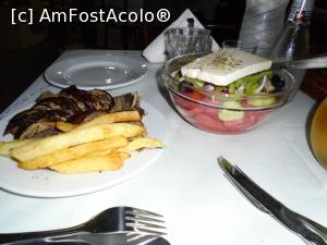 [P07] 40 Platania Grill - kokoretsi și Greek salad » foto by Carmen Ion
 - 
<span class="allrVoted glyphicon glyphicon-heart hidden" id="av1143960"></span>
<a class="m-l-10 hidden" id="sv1143960" onclick="voting_Foto_DelVot(,1143960,23402)" role="button">șterge vot <span class="glyphicon glyphicon-remove"></span></a>
<a id="v91143960" class=" c-red"  onclick="voting_Foto_SetVot(1143960)" role="button"><span class="glyphicon glyphicon-heart-empty"></span> <b>LIKE</b> = Votează poza</a> <img class="hidden"  id="f1143960W9" src="/imagini/loader.gif" border="0" /><span class="AjErrMes hidden" id="e1143960ErM"></span>