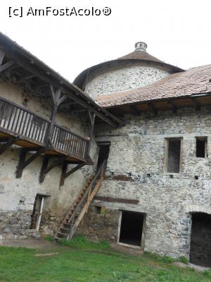 [P10] Castelul S&uuml;k&ouml;sd-Bethlen - Turnul sud-vestic. » foto by iulianic
 - 
<span class="allrVoted glyphicon glyphicon-heart hidden" id="av1317594"></span>
<a class="m-l-10 hidden" id="sv1317594" onclick="voting_Foto_DelVot(,1317594,23427)" role="button">șterge vot <span class="glyphicon glyphicon-remove"></span></a>
<a id="v91317594" class=" c-red"  onclick="voting_Foto_SetVot(1317594)" role="button"><span class="glyphicon glyphicon-heart-empty"></span> <b>LIKE</b> = Votează poza</a> <img class="hidden"  id="f1317594W9" src="/imagini/loader.gif" border="0" /><span class="AjErrMes hidden" id="e1317594ErM"></span>