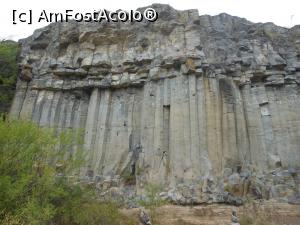 [P06] Racoș - Coloanele de bazalt. » foto by iulianic
 - 
<span class="allrVoted glyphicon glyphicon-heart hidden" id="av1318947"></span>
<a class="m-l-10 hidden" id="sv1318947" onclick="voting_Foto_DelVot(,1318947,23427)" role="button">șterge vot <span class="glyphicon glyphicon-remove"></span></a>
<a id="v91318947" class=" c-red"  onclick="voting_Foto_SetVot(1318947)" role="button"><span class="glyphicon glyphicon-heart-empty"></span> <b>LIKE</b> = Votează poza</a> <img class="hidden"  id="f1318947W9" src="/imagini/loader.gif" border="0" /><span class="AjErrMes hidden" id="e1318947ErM"></span>