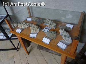 [P18] Expoziție de roci. » foto by tata123 🔱
 - 
<span class="allrVoted glyphicon glyphicon-heart hidden" id="av1258686"></span>
<a class="m-l-10 hidden" id="sv1258686" onclick="voting_Foto_DelVot(,1258686,23427)" role="button">șterge vot <span class="glyphicon glyphicon-remove"></span></a>
<a id="v91258686" class=" c-red"  onclick="voting_Foto_SetVot(1258686)" role="button"><span class="glyphicon glyphicon-heart-empty"></span> <b>LIKE</b> = Votează poza</a> <img class="hidden"  id="f1258686W9" src="/imagini/loader.gif" border="0" /><span class="AjErrMes hidden" id="e1258686ErM"></span>