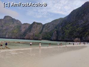 [P22] Superba Maya Bay! » foto by crismis
 - 
<span class="allrVoted glyphicon glyphicon-heart hidden" id="av1368924"></span>
<a class="m-l-10 hidden" id="sv1368924" onclick="voting_Foto_DelVot(,1368924,23453)" role="button">șterge vot <span class="glyphicon glyphicon-remove"></span></a>
<a id="v91368924" class=" c-red"  onclick="voting_Foto_SetVot(1368924)" role="button"><span class="glyphicon glyphicon-heart-empty"></span> <b>LIKE</b> = Votează poza</a> <img class="hidden"  id="f1368924W9" src="/imagini/loader.gif" border="0" /><span class="AjErrMes hidden" id="e1368924ErM"></span>