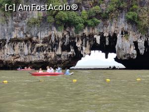 [P20] Canoe între Ko Raya și Ko Thalu Ok » foto by crismis
 - 
<span class="allrVoted glyphicon glyphicon-heart hidden" id="av1369647"></span>
<a class="m-l-10 hidden" id="sv1369647" onclick="voting_Foto_DelVot(,1369647,23453)" role="button">șterge vot <span class="glyphicon glyphicon-remove"></span></a>
<a id="v91369647" class=" c-red"  onclick="voting_Foto_SetVot(1369647)" role="button"><span class="glyphicon glyphicon-heart-empty"></span> <b>LIKE</b> = Votează poza</a> <img class="hidden"  id="f1369647W9" src="/imagini/loader.gif" border="0" /><span class="AjErrMes hidden" id="e1369647ErM"></span>