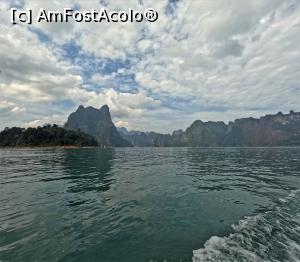 [P11] <strong>Khao Sok Lake </strong> » foto by elenaadina
 - 
<span class="allrVoted glyphicon glyphicon-heart hidden" id="av1355378"></span>
<a class="m-l-10 hidden" id="sv1355378" onclick="voting_Foto_DelVot(,1355378,23453)" role="button">șterge vot <span class="glyphicon glyphicon-remove"></span></a>
<a id="v91355378" class=" c-red"  onclick="voting_Foto_SetVot(1355378)" role="button"><span class="glyphicon glyphicon-heart-empty"></span> <b>LIKE</b> = Votează poza</a> <img class="hidden"  id="f1355378W9" src="/imagini/loader.gif" border="0" /><span class="AjErrMes hidden" id="e1355378ErM"></span>