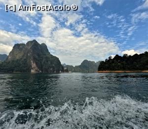 [P15] <strong>Khao Sok Lake </strong> » foto by elenaadina
 - 
<span class="allrVoted glyphicon glyphicon-heart hidden" id="av1355382"></span>
<a class="m-l-10 hidden" id="sv1355382" onclick="voting_Foto_DelVot(,1355382,23453)" role="button">șterge vot <span class="glyphicon glyphicon-remove"></span></a>
<a id="v91355382" class=" c-red"  onclick="voting_Foto_SetVot(1355382)" role="button"><span class="glyphicon glyphicon-heart-empty"></span> <b>LIKE</b> = Votează poza</a> <img class="hidden"  id="f1355382W9" src="/imagini/loader.gif" border="0" /><span class="AjErrMes hidden" id="e1355382ErM"></span>