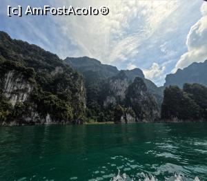 [P24] <strong>Khao Sok Lake </strong> » foto by elenaadina
 - 
<span class="allrVoted glyphicon glyphicon-heart hidden" id="av1355391"></span>
<a class="m-l-10 hidden" id="sv1355391" onclick="voting_Foto_DelVot(,1355391,23453)" role="button">șterge vot <span class="glyphicon glyphicon-remove"></span></a>
<a id="v91355391" class=" c-red"  onclick="voting_Foto_SetVot(1355391)" role="button"><span class="glyphicon glyphicon-heart-empty"></span> <b>LIKE</b> = Votează poza</a> <img class="hidden"  id="f1355391W9" src="/imagini/loader.gif" border="0" /><span class="AjErrMes hidden" id="e1355391ErM"></span>