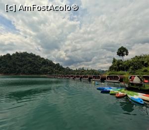 [P32] <strong>Khao Sok Lake - camping cu bungalouri plutitoare</strong> » foto by elenaadina
 - 
<span class="allrVoted glyphicon glyphicon-heart hidden" id="av1355399"></span>
<a class="m-l-10 hidden" id="sv1355399" onclick="voting_Foto_DelVot(,1355399,23453)" role="button">șterge vot <span class="glyphicon glyphicon-remove"></span></a>
<a id="v91355399" class=" c-red"  onclick="voting_Foto_SetVot(1355399)" role="button"><span class="glyphicon glyphicon-heart-empty"></span> <b>LIKE</b> = Votează poza</a> <img class="hidden"  id="f1355399W9" src="/imagini/loader.gif" border="0" /><span class="AjErrMes hidden" id="e1355399ErM"></span>