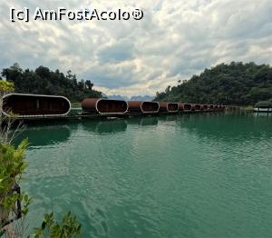[P36] <strong>Khao Sok Lake - camping cu bungalouri plutitoare</strong> » foto by elenaadina
 - 
<span class="allrVoted glyphicon glyphicon-heart hidden" id="av1355403"></span>
<a class="m-l-10 hidden" id="sv1355403" onclick="voting_Foto_DelVot(,1355403,23453)" role="button">șterge vot <span class="glyphicon glyphicon-remove"></span></a>
<a id="v91355403" class=" c-red"  onclick="voting_Foto_SetVot(1355403)" role="button"><span class="glyphicon glyphicon-heart-empty"></span> <b>LIKE</b> = Votează poza</a> <img class="hidden"  id="f1355403W9" src="/imagini/loader.gif" border="0" /><span class="AjErrMes hidden" id="e1355403ErM"></span>