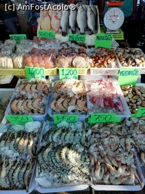 [P12] Preturi/kg la fructe de mare » foto by neacsupd
 - 
<span class="allrVoted glyphicon glyphicon-heart hidden" id="av1064528"></span>
<a class="m-l-10 hidden" id="sv1064528" onclick="voting_Foto_DelVot(,1064528,23453)" role="button">șterge vot <span class="glyphicon glyphicon-remove"></span></a>
<a id="v91064528" class=" c-red"  onclick="voting_Foto_SetVot(1064528)" role="button"><span class="glyphicon glyphicon-heart-empty"></span> <b>LIKE</b> = Votează poza</a> <img class="hidden"  id="f1064528W9" src="/imagini/loader.gif" border="0" /><span class="AjErrMes hidden" id="e1064528ErM"></span>