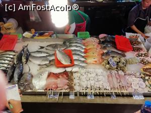 [P08] Piata de pste in sud-ul insulei Phuket » foto by neacsupd
 - 
<span class="allrVoted glyphicon glyphicon-heart hidden" id="av1064523"></span>
<a class="m-l-10 hidden" id="sv1064523" onclick="voting_Foto_DelVot(,1064523,23453)" role="button">șterge vot <span class="glyphicon glyphicon-remove"></span></a>
<a id="v91064523" class=" c-red"  onclick="voting_Foto_SetVot(1064523)" role="button"><span class="glyphicon glyphicon-heart-empty"></span> <b>LIKE</b> = Votează poza</a> <img class="hidden"  id="f1064523W9" src="/imagini/loader.gif" border="0" /><span class="AjErrMes hidden" id="e1064523ErM"></span>