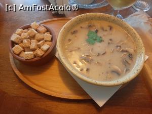 [P22] Cafeneaua Literară » foto by adso
 - 
<span class="allrVoted glyphicon glyphicon-heart hidden" id="av1524326"></span>
<a class="m-l-10 hidden" id="sv1524326" onclick="voting_Foto_DelVot(,1524326,23459)" role="button">șterge vot <span class="glyphicon glyphicon-remove"></span></a>
<a id="v91524326" class=" c-red"  onclick="voting_Foto_SetVot(1524326)" role="button"><span class="glyphicon glyphicon-heart-empty"></span> <b>LIKE</b> = Votează poza</a> <img class="hidden"  id="f1524326W9" src="/imagini/loader.gif" border="0" /><span class="AjErrMes hidden" id="e1524326ErM"></span>