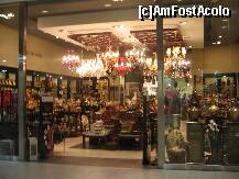 [P16] Ibm Battuta Mall, Dubai - Magazit de corpuri de iluminat si alte decoratiuni » foto by AndreeaG
 - 
<span class="allrVoted glyphicon glyphicon-heart hidden" id="av288086"></span>
<a class="m-l-10 hidden" id="sv288086" onclick="voting_Foto_DelVot(,288086,23467)" role="button">șterge vot <span class="glyphicon glyphicon-remove"></span></a>
<a id="v9288086" class=" c-red"  onclick="voting_Foto_SetVot(288086)" role="button"><span class="glyphicon glyphicon-heart-empty"></span> <b>LIKE</b> = Votează poza</a> <img class="hidden"  id="f288086W9" src="/imagini/loader.gif" border="0" /><span class="AjErrMes hidden" id="e288086ErM"></span>
