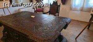 [P25] 25. .... cât și biroul din lenm de stejar masiv, ale regelui Carol I. » foto by msnd
 - 
<span class="allrVoted glyphicon glyphicon-heart hidden" id="av1508923"></span>
<a class="m-l-10 hidden" id="sv1508923" onclick="voting_Foto_DelVot(,1508923,23475)" role="button">șterge vot <span class="glyphicon glyphicon-remove"></span></a>
<a id="v91508923" class=" c-red"  onclick="voting_Foto_SetVot(1508923)" role="button"><span class="glyphicon glyphicon-heart-empty"></span> <b>LIKE</b> = Votează poza</a> <img class="hidden"  id="f1508923W9" src="/imagini/loader.gif" border="0" /><span class="AjErrMes hidden" id="e1508923ErM"></span>