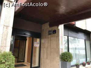 [P02] Hotel Djerdap Kladovo, o surpriză plăcută - intrarea în hotel » foto by nicole33
 - 
<span class="allrVoted glyphicon glyphicon-heart hidden" id="av995177"></span>
<a class="m-l-10 hidden" id="sv995177" onclick="voting_Foto_DelVot(,995177,23500)" role="button">șterge vot <span class="glyphicon glyphicon-remove"></span></a>
<a id="v9995177" class=" c-red"  onclick="voting_Foto_SetVot(995177)" role="button"><span class="glyphicon glyphicon-heart-empty"></span> <b>LIKE</b> = Votează poza</a> <img class="hidden"  id="f995177W9" src="/imagini/loader.gif" border="0" /><span class="AjErrMes hidden" id="e995177ErM"></span>