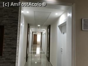 [P07] Hotel Djerdap Kladovo, o surpriză plăcută - hol de acces spre camere » foto by nicole33
 - 
<span class="allrVoted glyphicon glyphicon-heart hidden" id="av995182"></span>
<a class="m-l-10 hidden" id="sv995182" onclick="voting_Foto_DelVot(,995182,23500)" role="button">șterge vot <span class="glyphicon glyphicon-remove"></span></a>
<a id="v9995182" class=" c-red"  onclick="voting_Foto_SetVot(995182)" role="button"><span class="glyphicon glyphicon-heart-empty"></span> <b>LIKE</b> = Votează poza</a> <img class="hidden"  id="f995182W9" src="/imagini/loader.gif" border="0" /><span class="AjErrMes hidden" id="e995182ErM"></span>