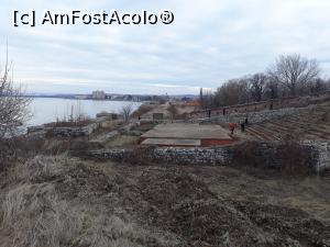 [P38] Pe malul Dunării, Fortăreața Formilas din sec 16. În spate hotelul nostru, Djerdap.  » foto by Aurici
 - 
<span class="allrVoted glyphicon glyphicon-heart hidden" id="av1046789"></span>
<a class="m-l-10 hidden" id="sv1046789" onclick="voting_Foto_DelVot(,1046789,23500)" role="button">șterge vot <span class="glyphicon glyphicon-remove"></span></a>
<a id="v91046789" class=" c-red"  onclick="voting_Foto_SetVot(1046789)" role="button"><span class="glyphicon glyphicon-heart-empty"></span> <b>LIKE</b> = Votează poza</a> <img class="hidden"  id="f1046789W9" src="/imagini/loader.gif" border="0" /><span class="AjErrMes hidden" id="e1046789ErM"></span>
