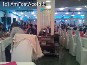 [P04] Restaurantul de revelion » foto by traducan
 - 
<span class="allrVoted glyphicon glyphicon-heart hidden" id="av948346"></span>
<a class="m-l-10 hidden" id="sv948346" onclick="voting_Foto_DelVot(,948346,23500)" role="button">șterge vot <span class="glyphicon glyphicon-remove"></span></a>
<a id="v9948346" class=" c-red"  onclick="voting_Foto_SetVot(948346)" role="button"><span class="glyphicon glyphicon-heart-empty"></span> <b>LIKE</b> = Votează poza</a> <img class="hidden"  id="f948346W9" src="/imagini/loader.gif" border="0" /><span class="AjErrMes hidden" id="e948346ErM"></span>